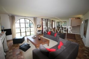 agence-immobiliere-saint-tropez-5-2-300x200 agence-immobiliere-saint-tropez-5 immobilier Saint Tropez Grimaud Ramatuelle Gassin agence-immobiliere-saint-tropez-5-2-300x200 agence-immobiliere-saint-tropez-5 immobilier Saint Tropez Grimaud Ramatuelle Gassin