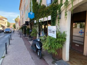 agence-immobiler-st-tropez-commerce-2-300x225 agence-immobiler-st-tropez-commerce-2 immobilier Saint Tropez Grimaud Ramatuelle Gassin